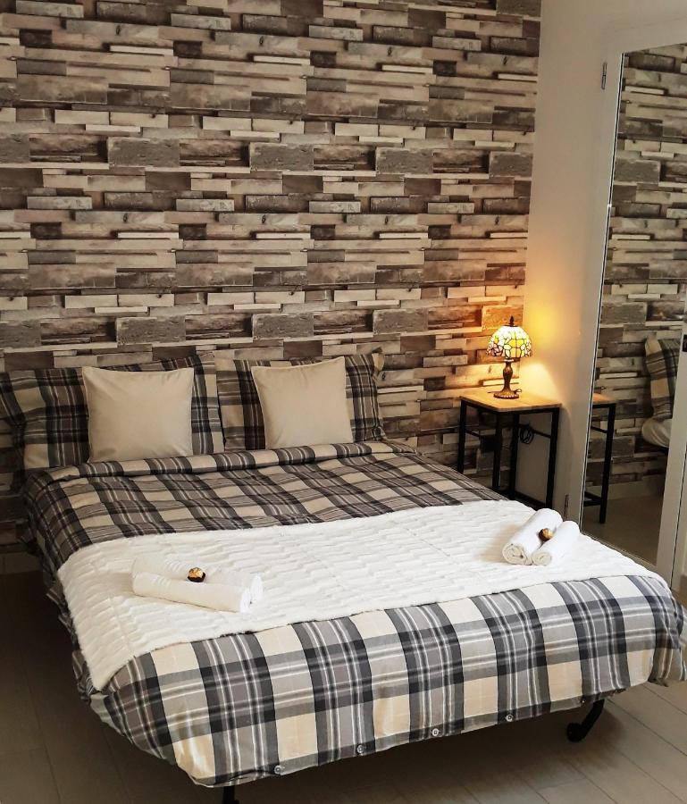 Nadine Penthouse Studio Apartment Naples Luaran gambar