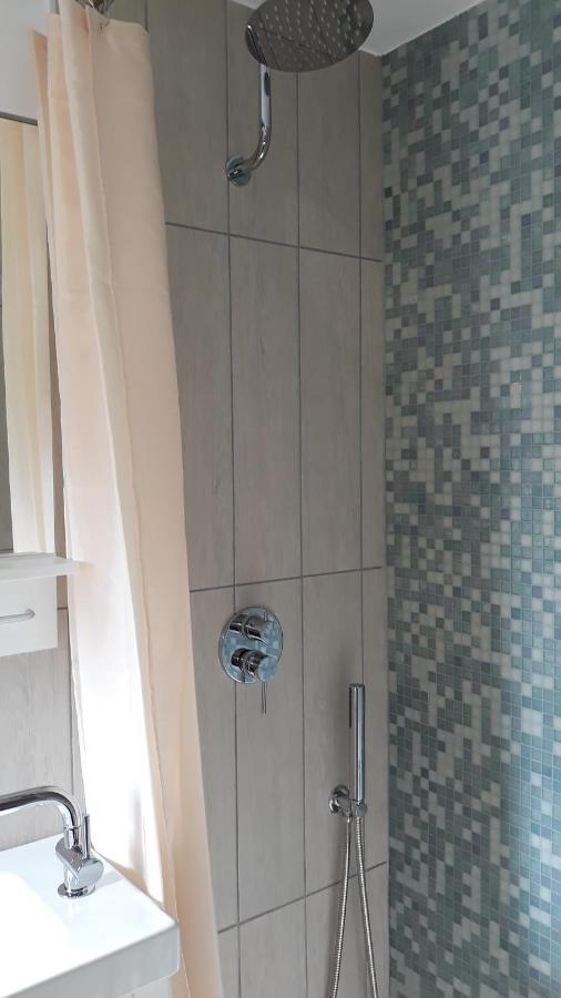 Nadine Penthouse Studio Apartment Naples Luaran gambar