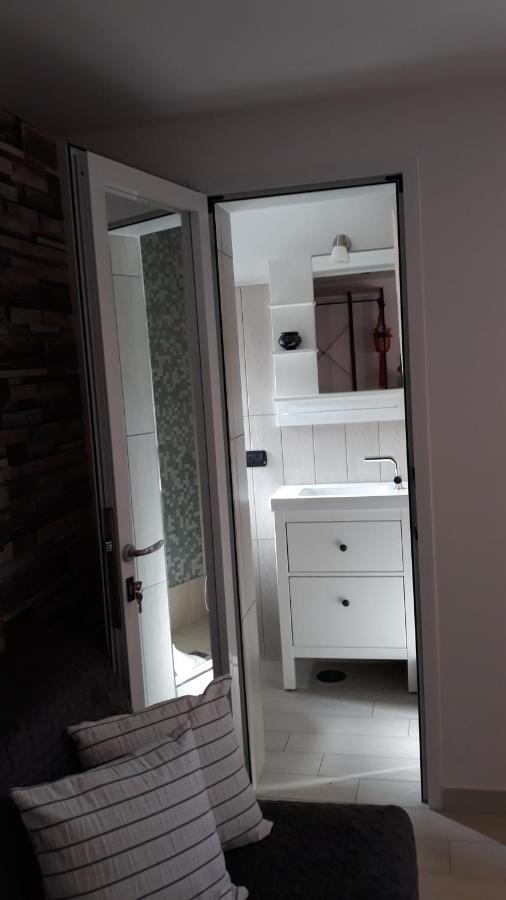 Nadine Penthouse Studio Apartment Naples Luaran gambar